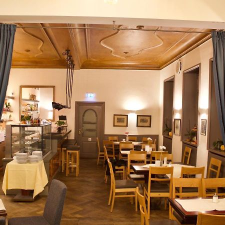 Cafe & Hotel Knoesel Хайдельберг Экстерьер фото