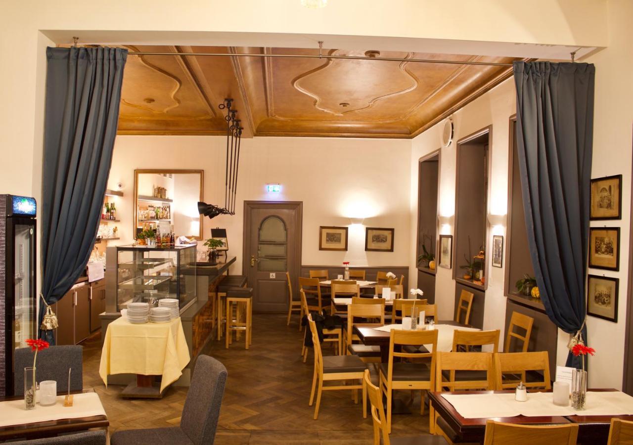 Cafe & Hotel Knoesel Хайдельберг Экстерьер фото