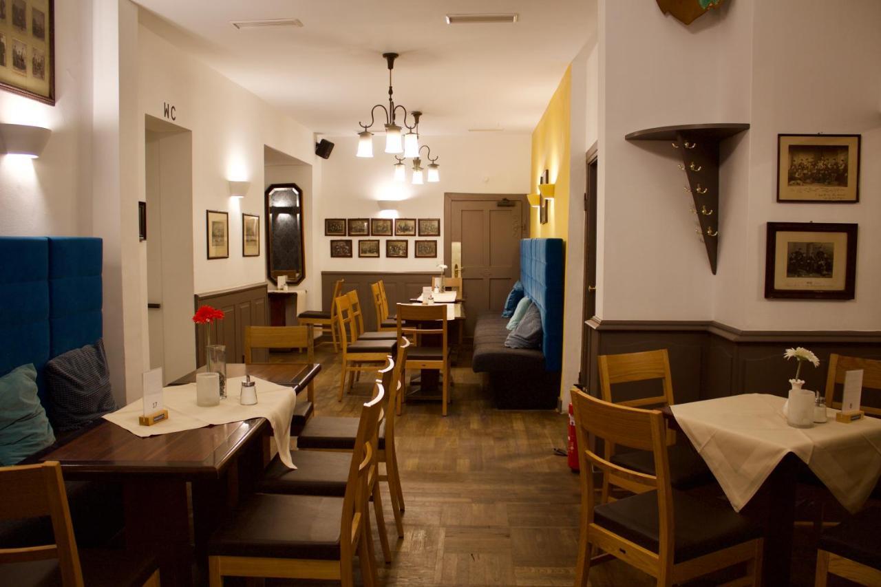 Cafe & Hotel Knoesel Хайдельберг Экстерьер фото