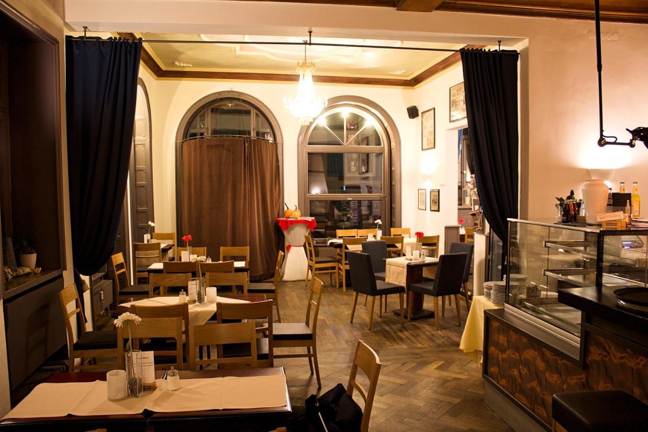 Cafe & Hotel Knoesel Хайдельберг Экстерьер фото